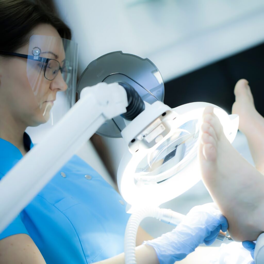 Terapia pękających pięt PodoVital Świdnica